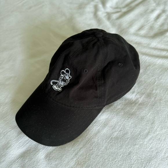 Disney Mickey Mouse black baseball cap hat - Picture 2 of 6